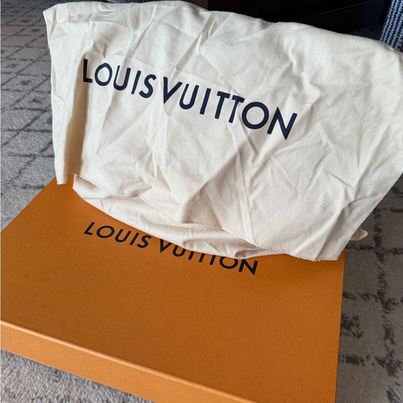 Louis Vuitton Damier Azur Iena PM - Picture 3 of 16